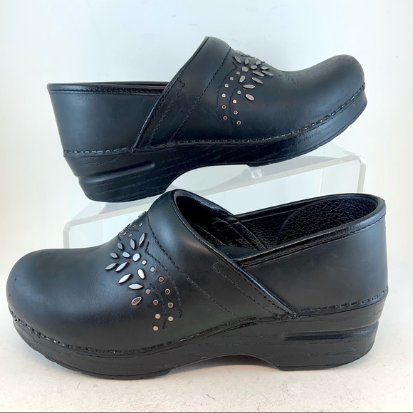 Dansko Black Oiled Metal Floral Patricia Professional Stapled Clogs 38 7.5 8 - Picture 5 of 11